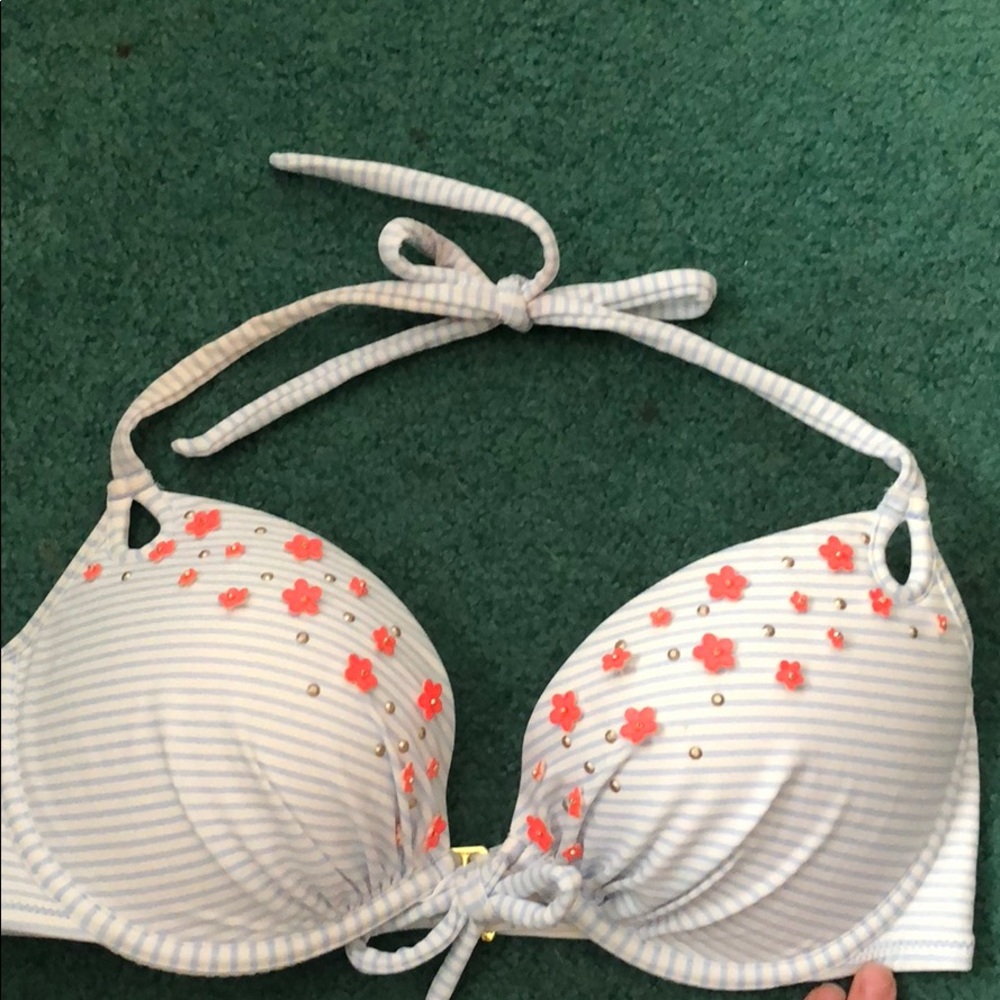 Victoria’s Secret Bathing Suit Top